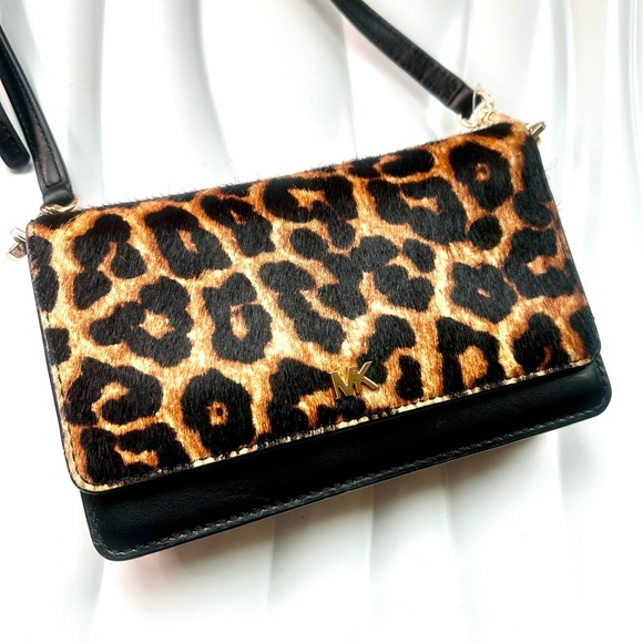 NEW AUTHENTIC MICHAEL KORS CROSSBODY - Picture 3 of 10